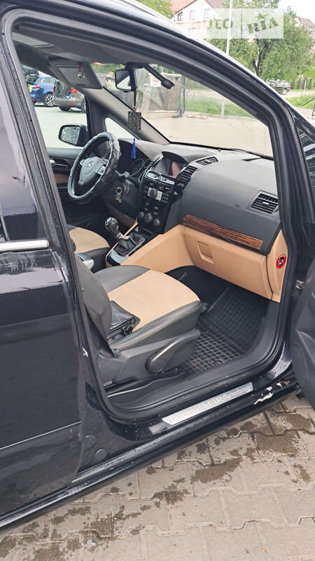 Минивэн Opel Zafira 2009 в Львове фото 10 Минивэн Opel Zafira 2009 в Львове