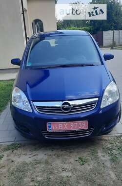 Минивэн Opel Zafira 2009 в Луцке