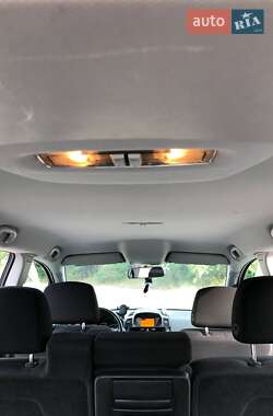 Мінівен Opel Zafira 2010 в 