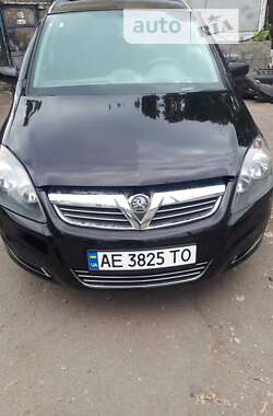 Мінівен Opel Zafira 2008 в Вільногірську