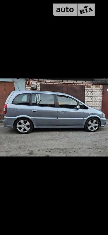 Opel Zafira 2005
