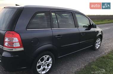 Минивэн Opel Zafira 2011 в Лысянке