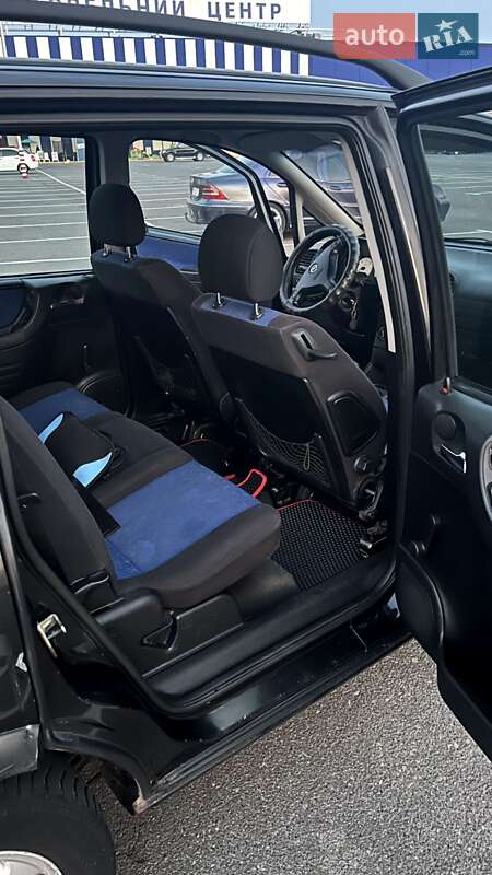 Минивэн Opel Zafira 2001 в Одессе