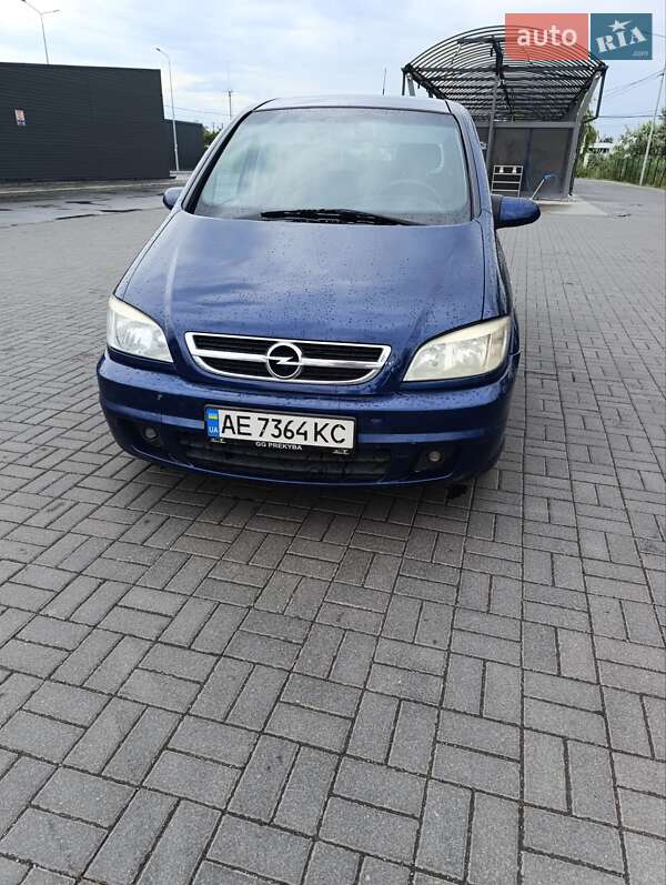Opel Zafira 2004