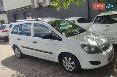 Минивэн Opel Zafira 2009 в Ивано-Франковске