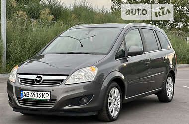 Минивэн Opel Zafira 2011 в Виннице