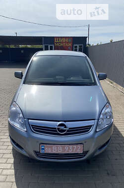 Минивэн Opel Zafira 2011 в Кременчуге