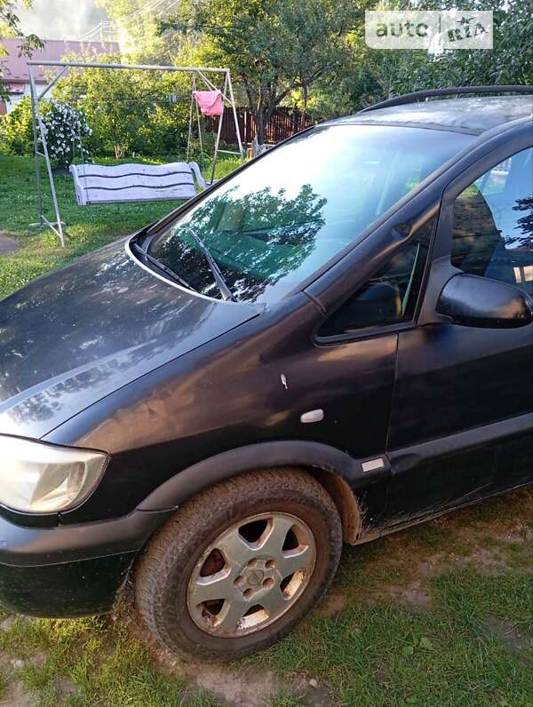 Минивэн Opel Zafira 2000 в Старом Самборе