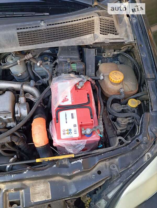 Минивэн Opel Zafira 2000 в Старом Самборе