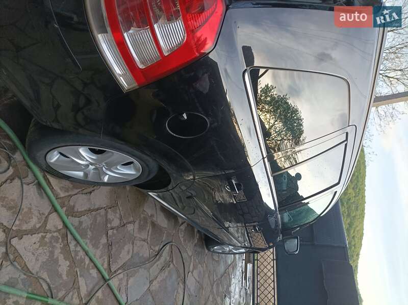 Минивэн Opel Zafira 2010 в Мукачево