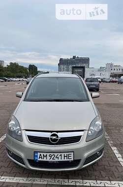 Мінівен Opel Zafira 2007 в Житомирі