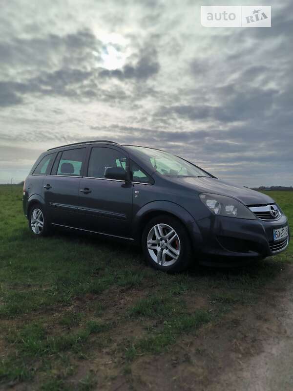 Мінівен Opel Zafira 2010 в Тернополі