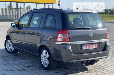 Минивэн Opel Zafira 2012 в Луцке