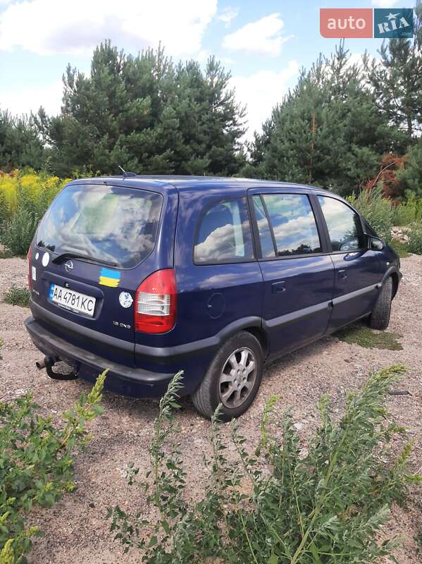Минивэн Opel Zafira 2004 в Броварах