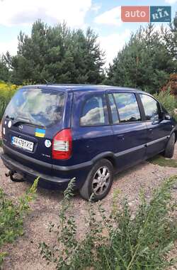 Минивэн Opel Zafira 2004 в Киеве