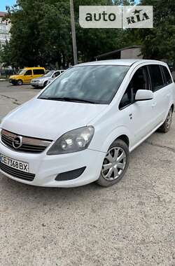 Минивэн Opel Zafira 2010 в Новоднестровске