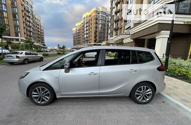 Микровэн Opel Zafira 2015 в Софиевской Борщаговке