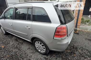 Минивэн Opel Zafira 2005 в Луцке