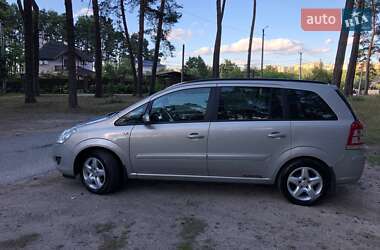Минивэн Opel Zafira 2008 в 