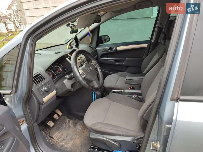 Минивэн Opel Zafira 2008 в Львове