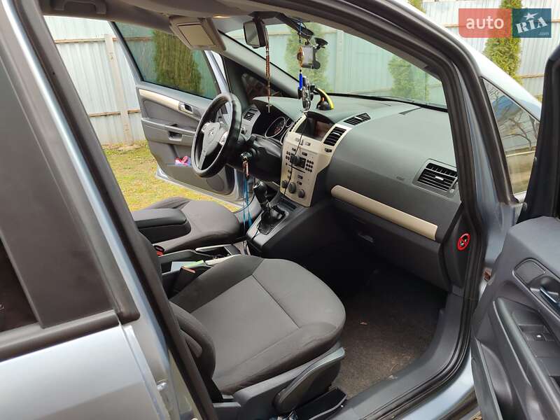 Минивэн Opel Zafira 2008 в Львове