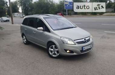 Минивэн Opel Zafira 2008 в Днепре