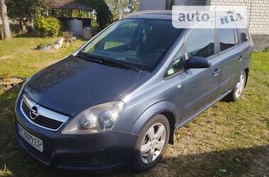 Минивэн Opel Zafira 2006 в Долине