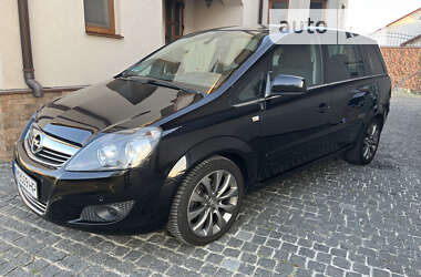 Минивэн Opel Zafira 2011 в Житомире