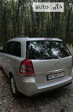 Мінівен Opel Zafira 2010 в Луцьку