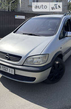 Минивэн Opel Zafira 2002 в Богуславе