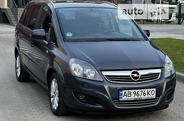 Минивэн Opel Zafira 2011 в Виннице