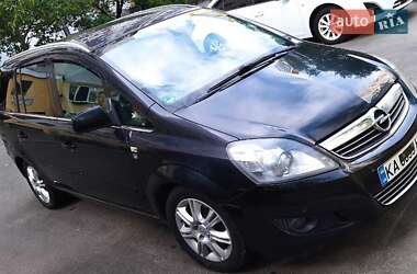 Мінівен Opel Zafira 2010 в Києві