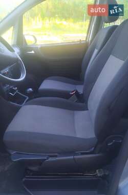 Минивэн Opel Zafira 2004 в Овруче