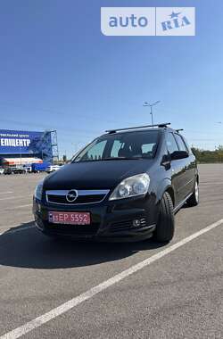 Минивэн Opel Zafira 2007 в Ровно