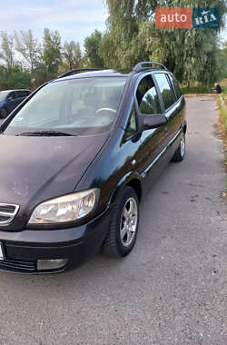 Минивэн Opel Zafira 2002 в 