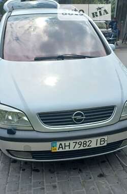 Мінівен Opel Zafira 2001 в Дніпрі