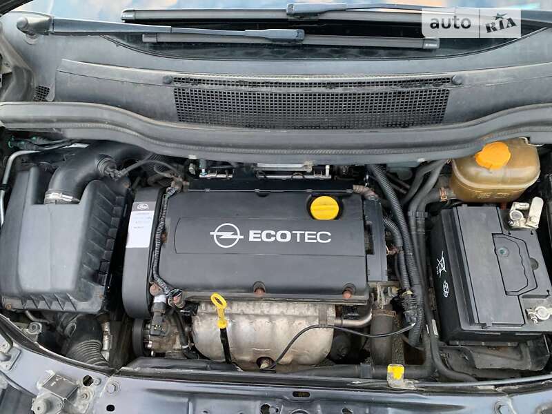 Минивэн Opel Zafira 2009 в Теребовле