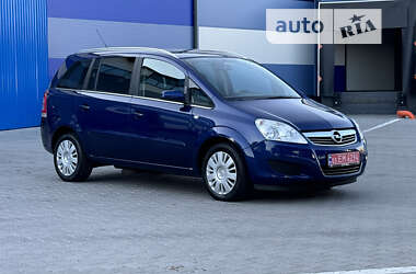 Минивэн Opel Zafira 2010 в Ровно