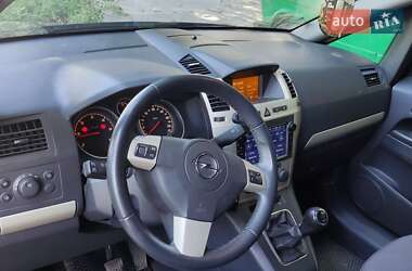 Минивэн Opel Zafira 2008 в 