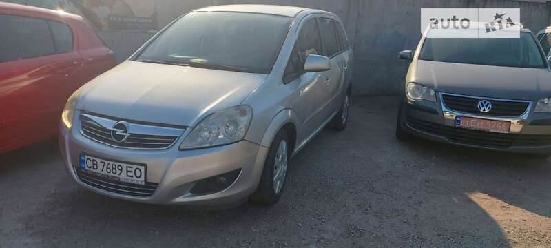 Минивэн Opel Zafira 2010 в Чернигове