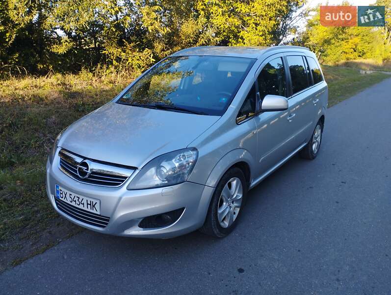 Opel Zafira 2012