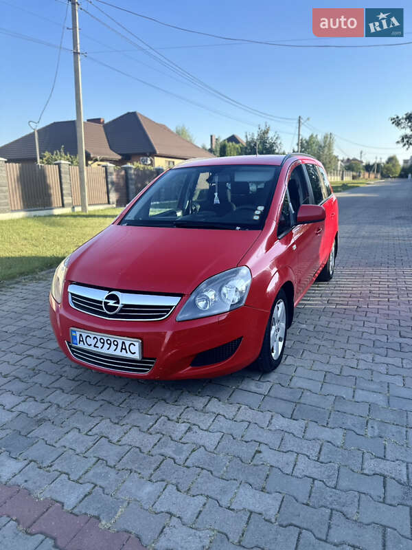 Мінівен Opel Zafira 2010 в Луцьку