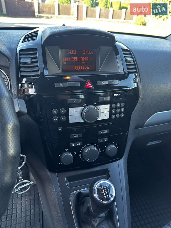 Мінівен Opel Zafira 2010 в Луцьку