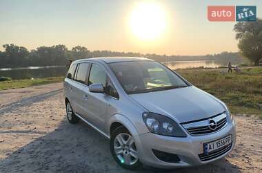 Opel Zafira 2011