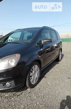 Минивэн Opel Zafira 2008 в Камне-Каширском