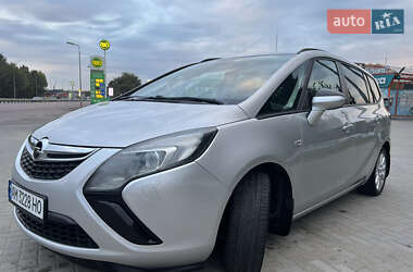 Opel Zafira 2014