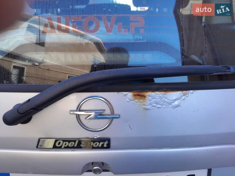 Минивэн Opel Zafira 2002 в Бережанах