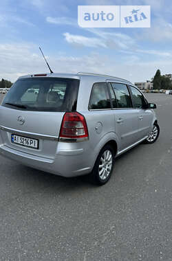 Мінівен Opel Zafira 2008 в Києві