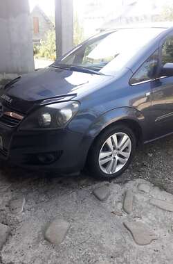 Минивэн Opel Zafira 2008 в Косове