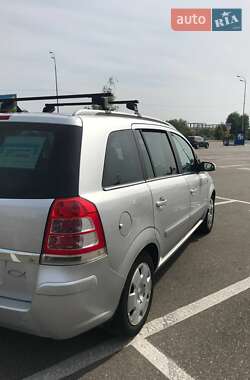 Мінівен Opel Zafira 2006 в Києві